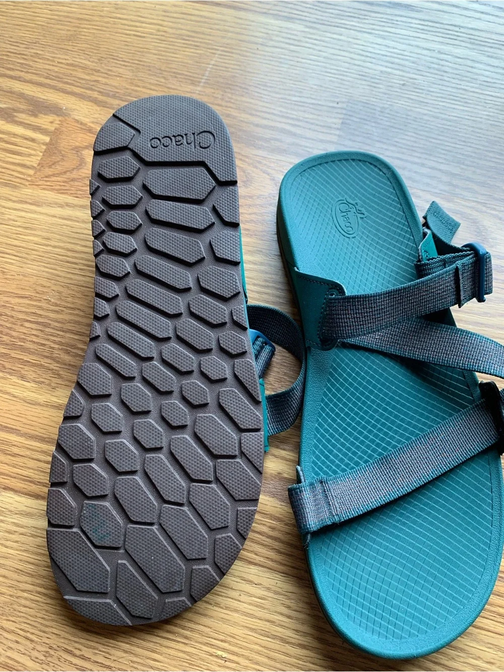 Chaco Men's Teal Footbed Sandals Slippers Like New Size 13 Summer Shoes